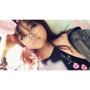 Meet your Posher, Caroline